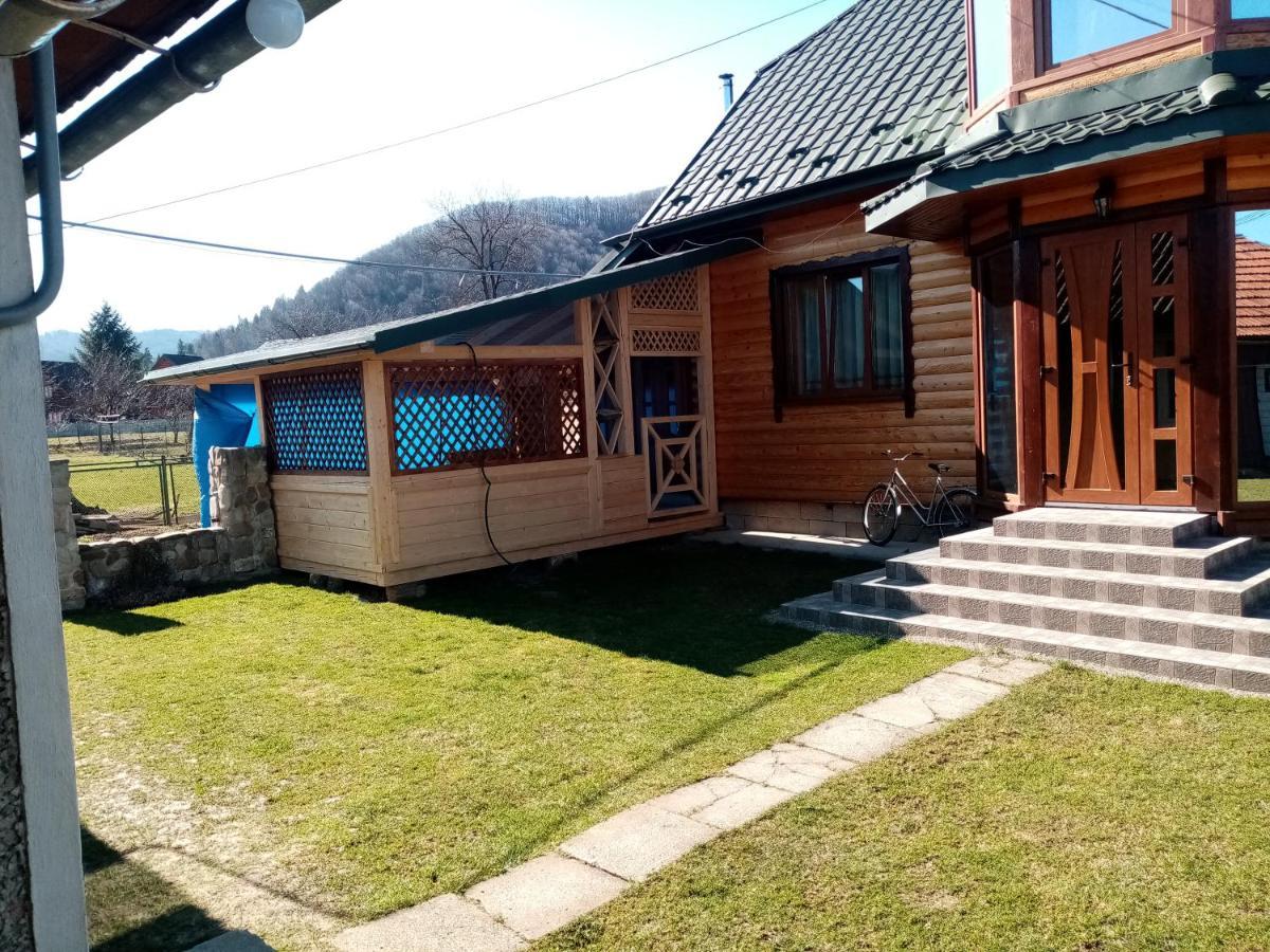 Садиба Федорчуків Гірська Хатина Sheshory Extérieur photo