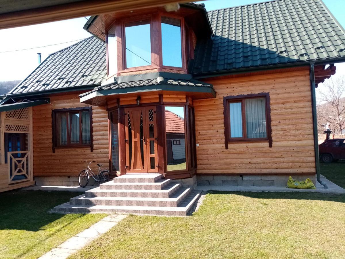 Садиба Федорчуків Гірська Хатина Sheshory Extérieur photo