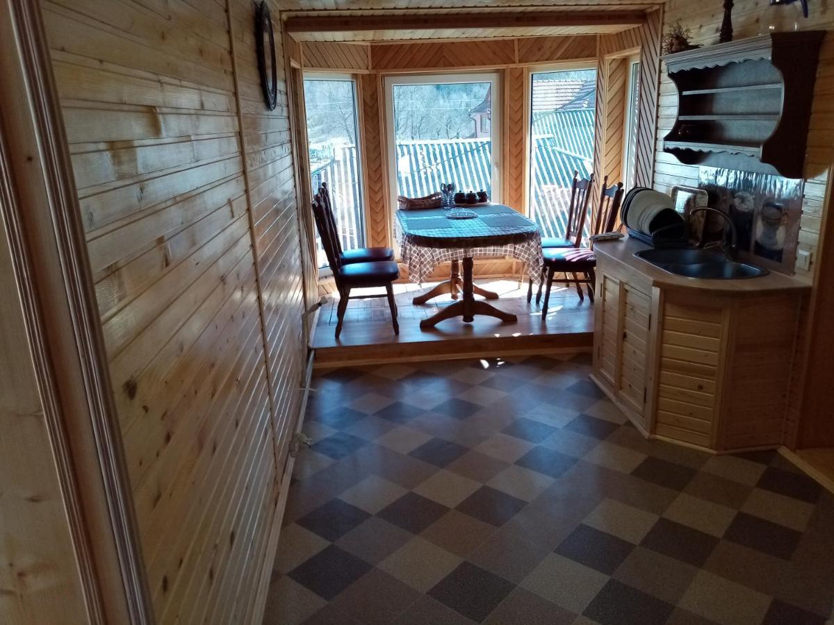 Садиба Федорчуків Гірська Хатина Sheshory Extérieur photo